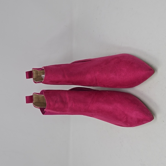 Journee Collection Tenlee Chelsea Boot Fuchsia Women's Size 5.5W - Picture 2 of 6